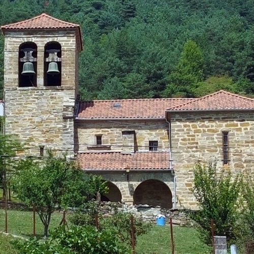 Proyecto de rehabilitación de cubierta y tejado de la iglesia de Urdániz (Navarra).